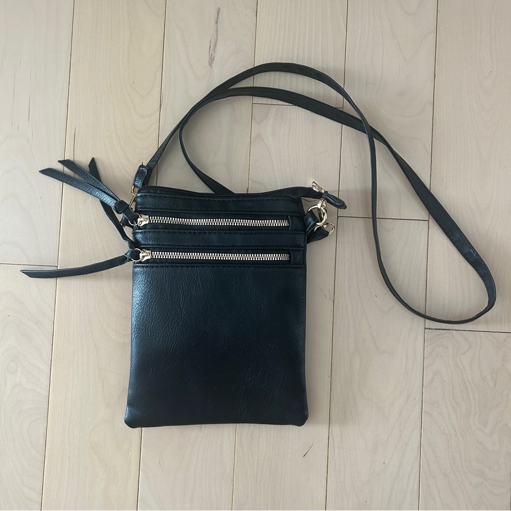 Classic Black Crossbody Purse